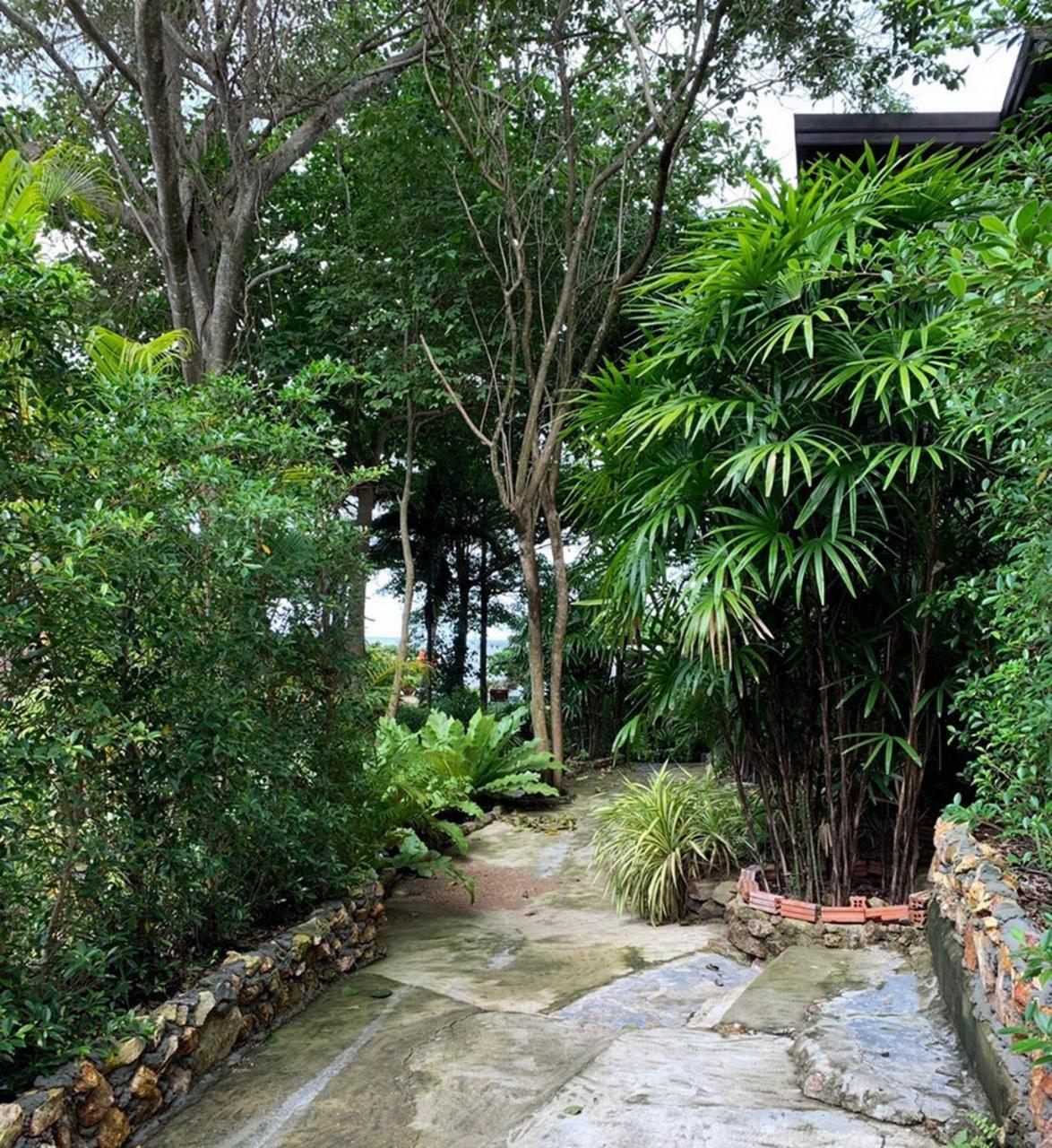 West Coast Beach Resort Ko Pha Ngan Exterior photo